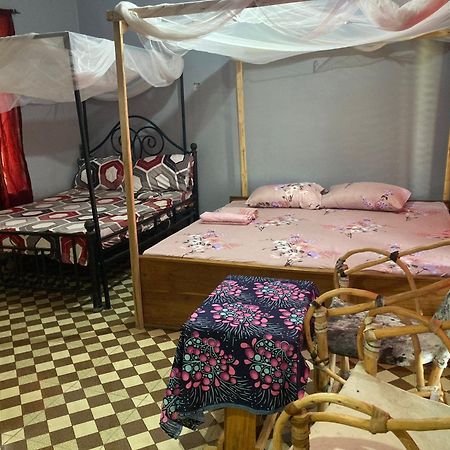 Lake Natron Maasai Guesthouse Mtowabaga Ngoại thất bức ảnh