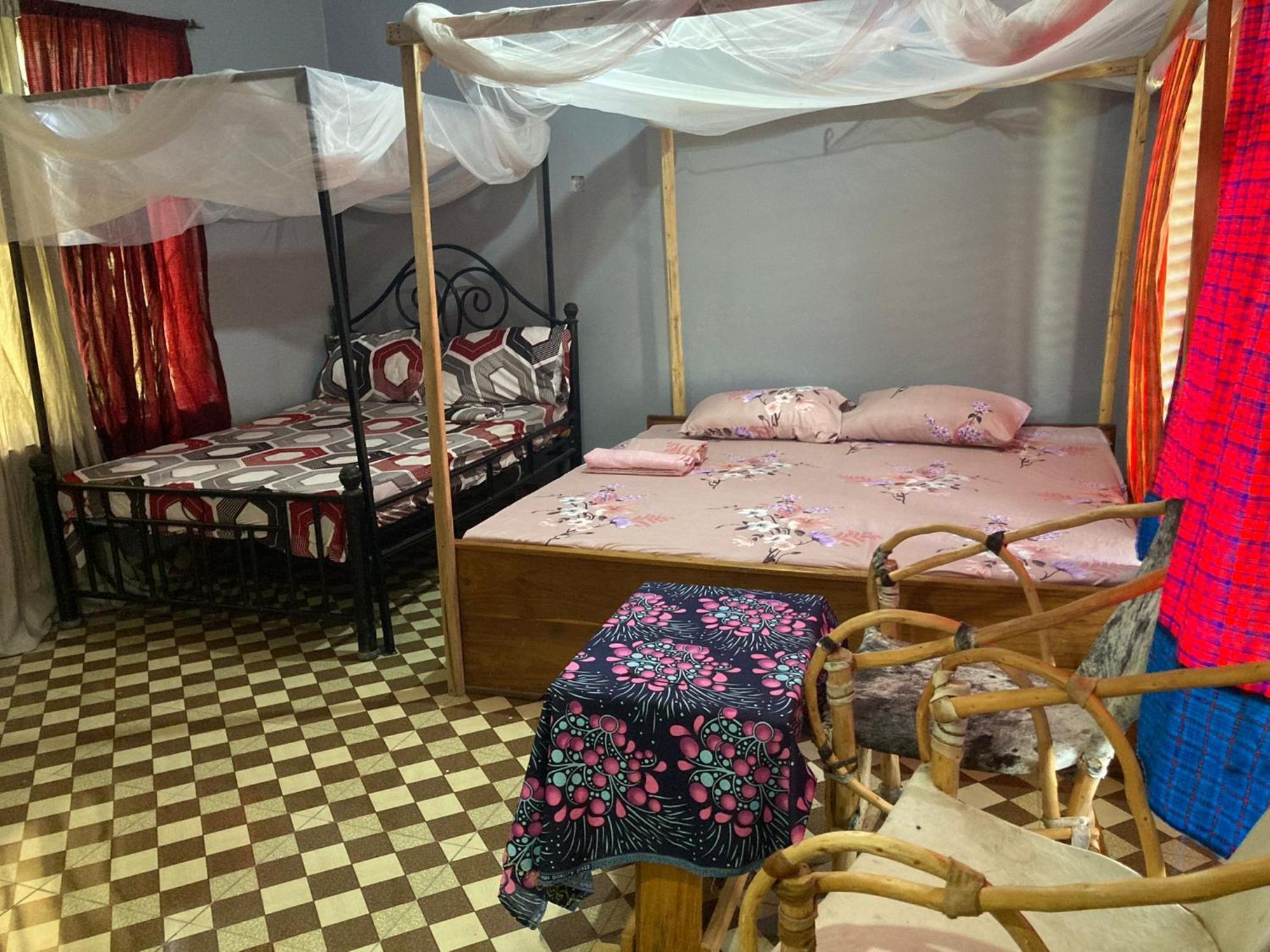 Lake Natron Maasai Guesthouse Mtowabaga Ngoại thất bức ảnh